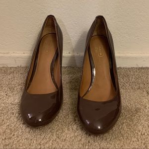 Coach size 7.5 heels